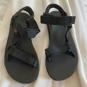 Tevas Women’s Original Universal Sandal - Black Size 6 - brand new, never worn!